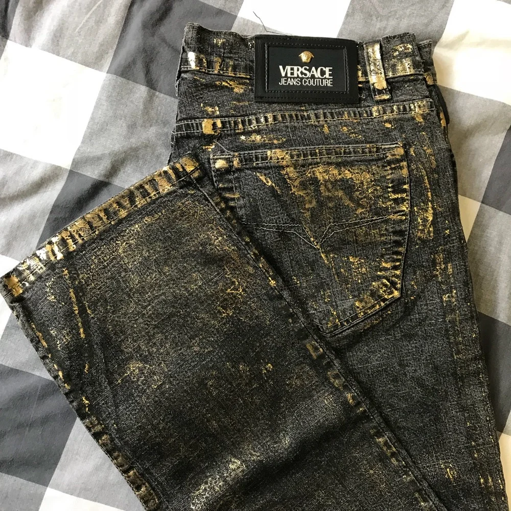 Versace Jean Authentic! - Picture 2 of 7